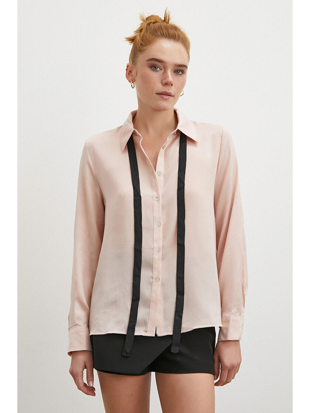 Yaka Bağlamalı Saten Gömlek Pembe-1