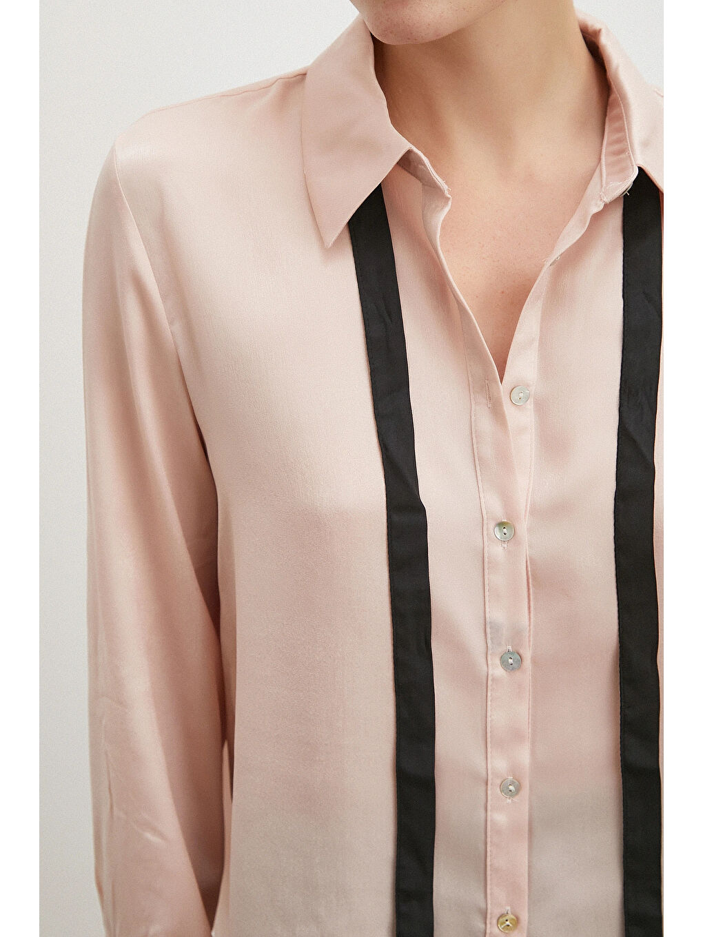 Yaka Bağlamalı Saten Gömlek Pembe-2