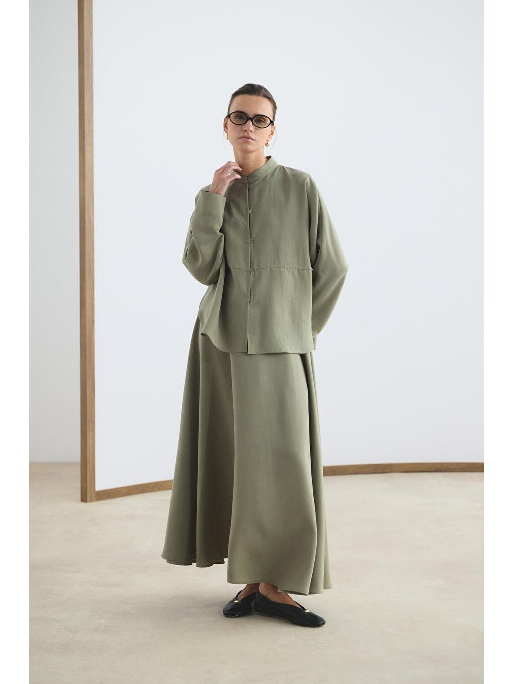 Yeşil Hakim Yaka Gömlek Etek Takım Adaçayı-1