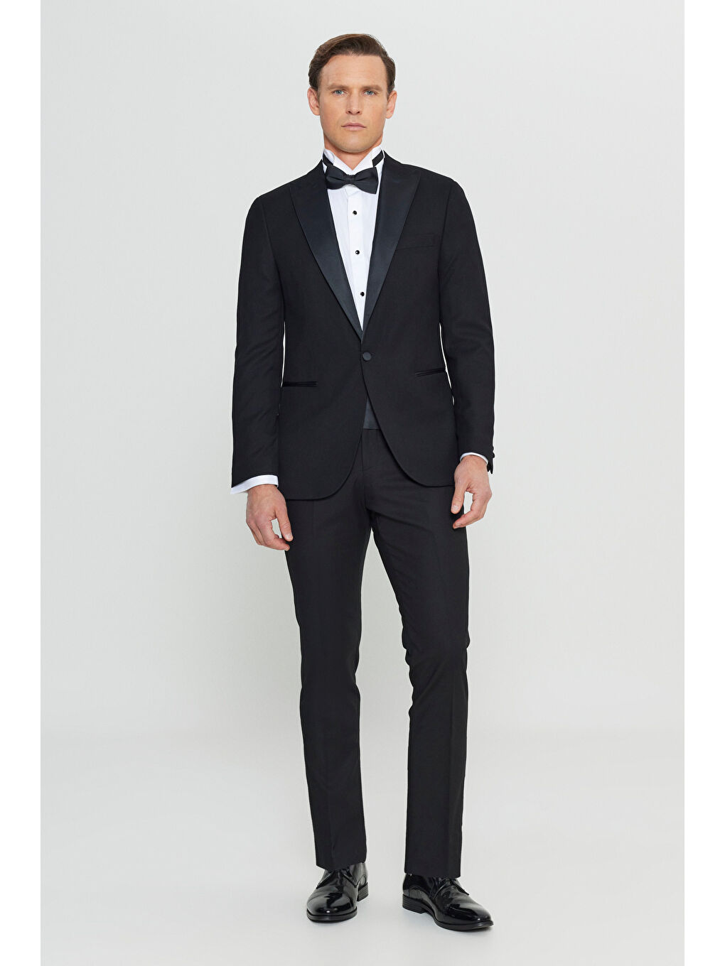 Erkek Siyah Slim Fit Kırlangıç Yaka Fleto Cepli Damatlık Smokin Takım-1