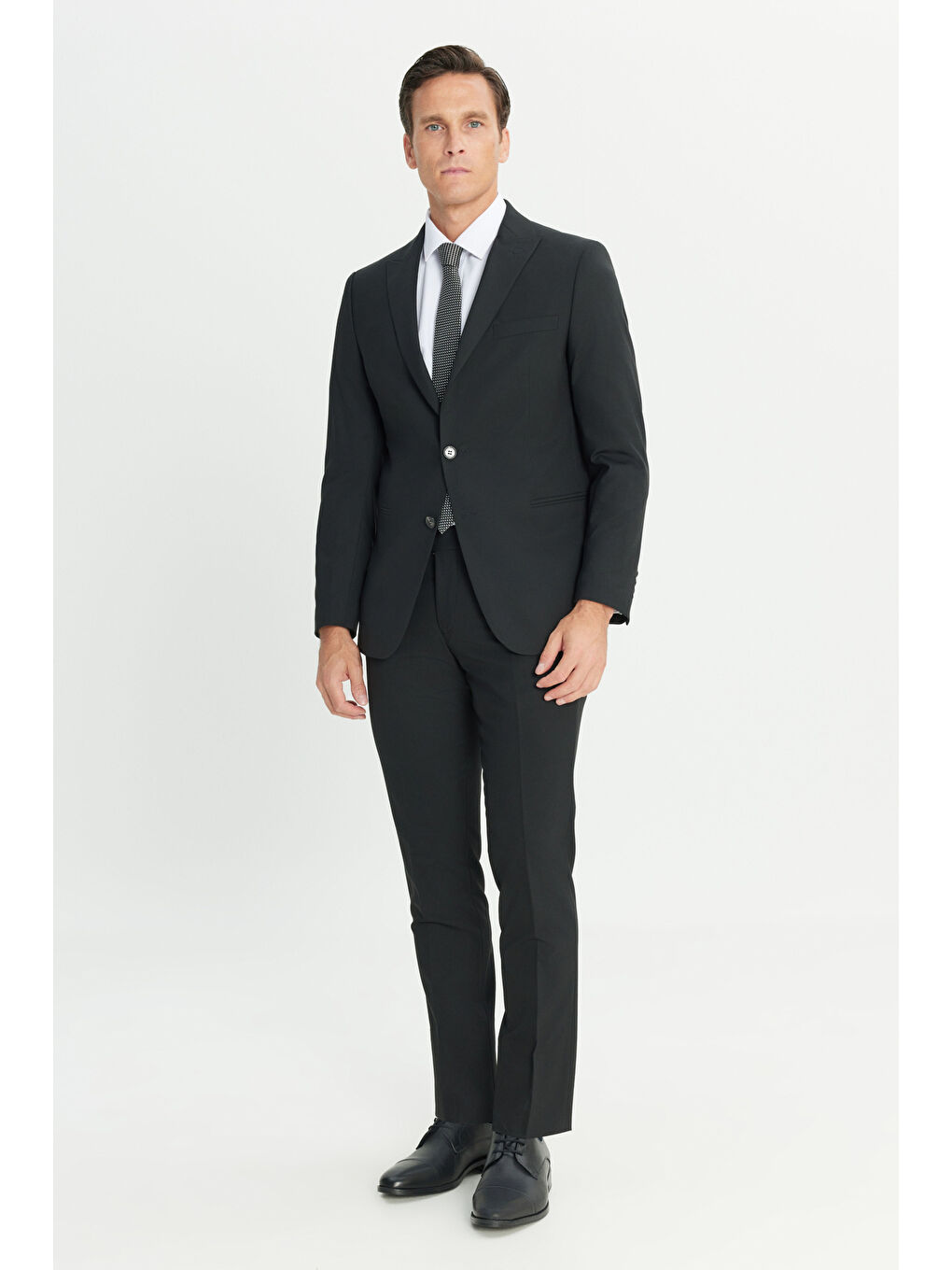 Erkek Siyah Su Geçirmez Ekstra Slim Fit Kırlangıç Yaka Yünlü Nano Takım Elbise-1