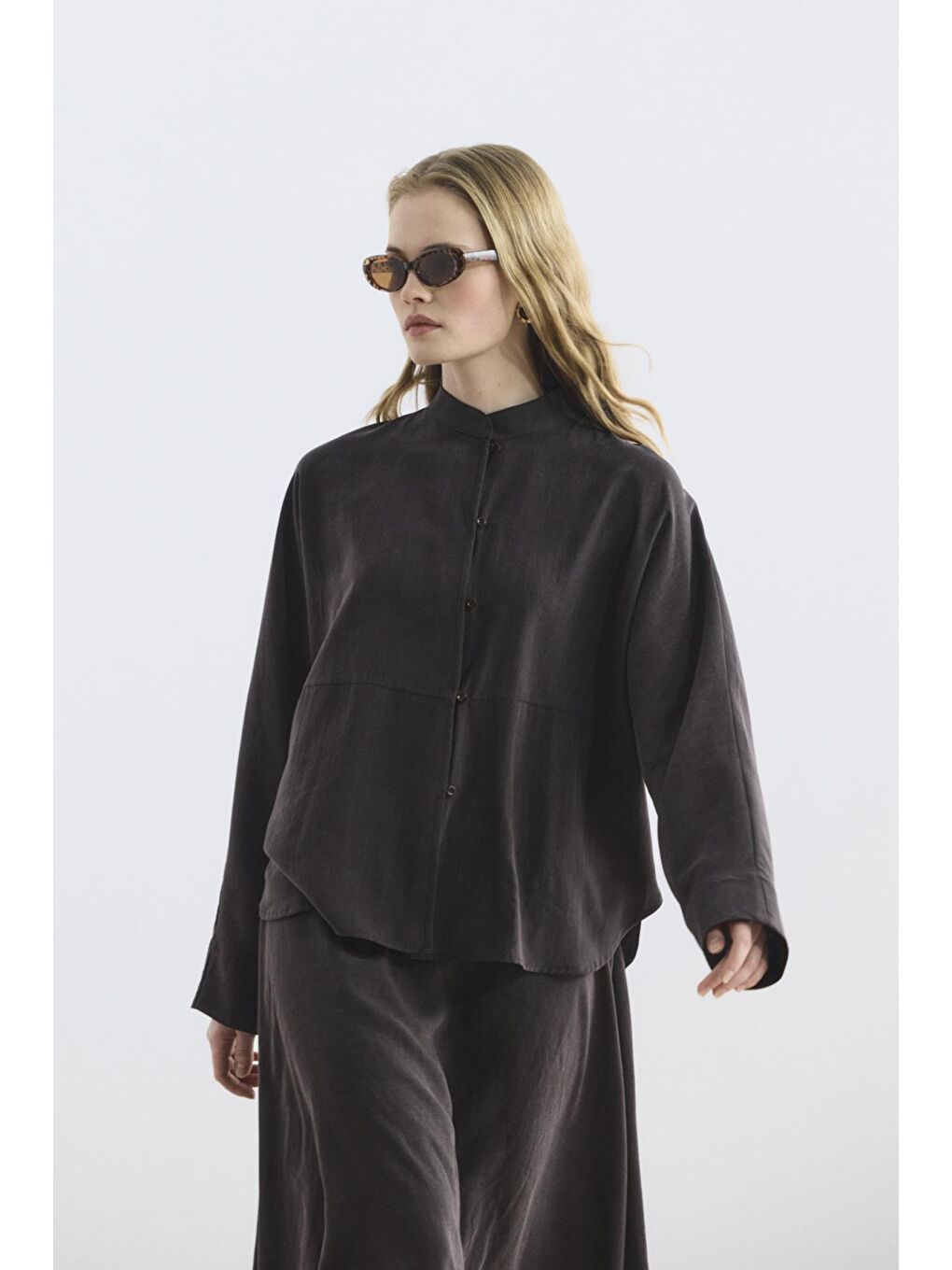 Kahverengi Hakim Yaka Gömlek Etek Takım Acı Kahve-1