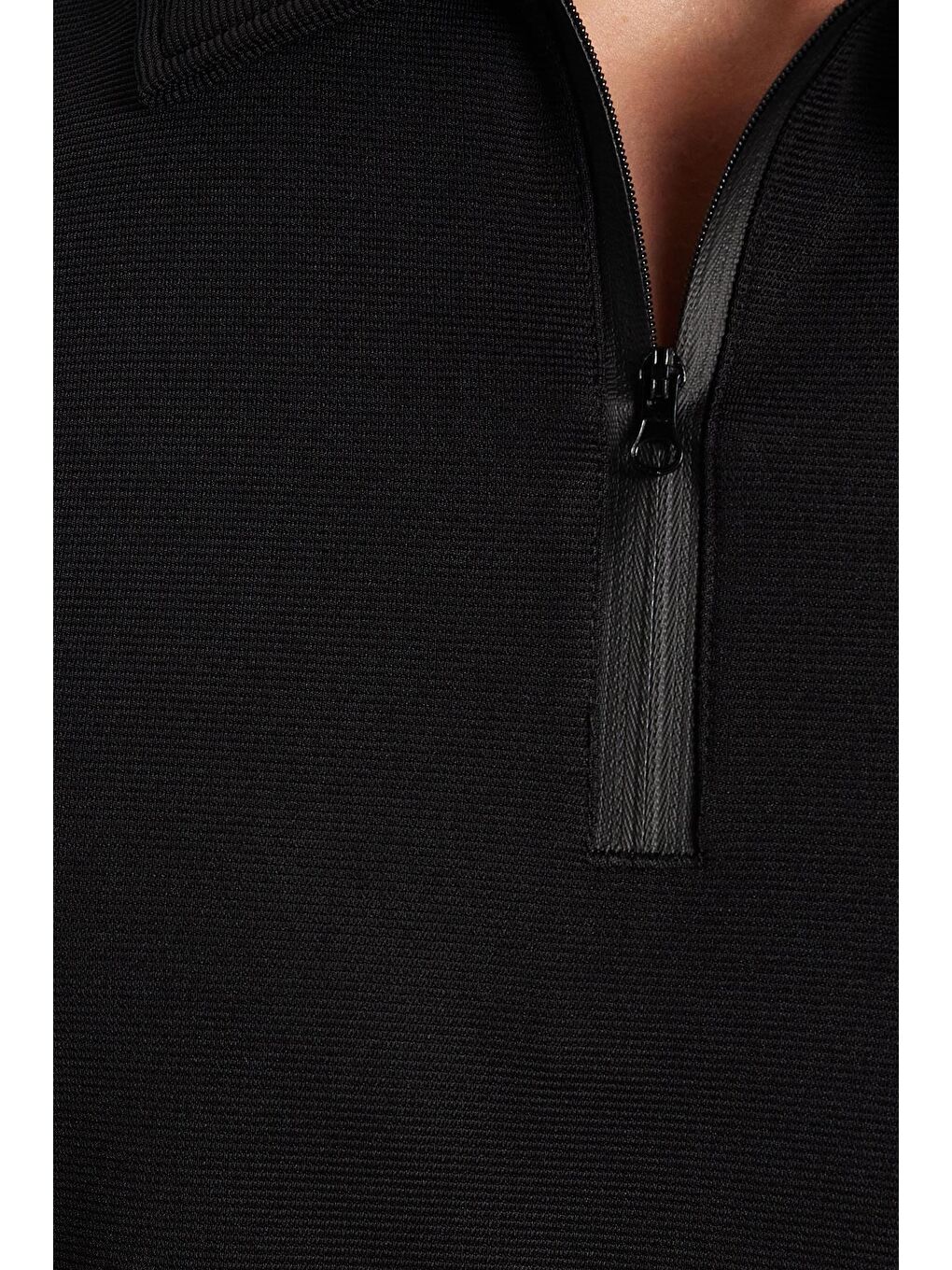 Erkek Standart Fit Pamuklu Fermuarlı Polo Yaka Tişört Beli Bağcıklı Siyah Şort Takım-2