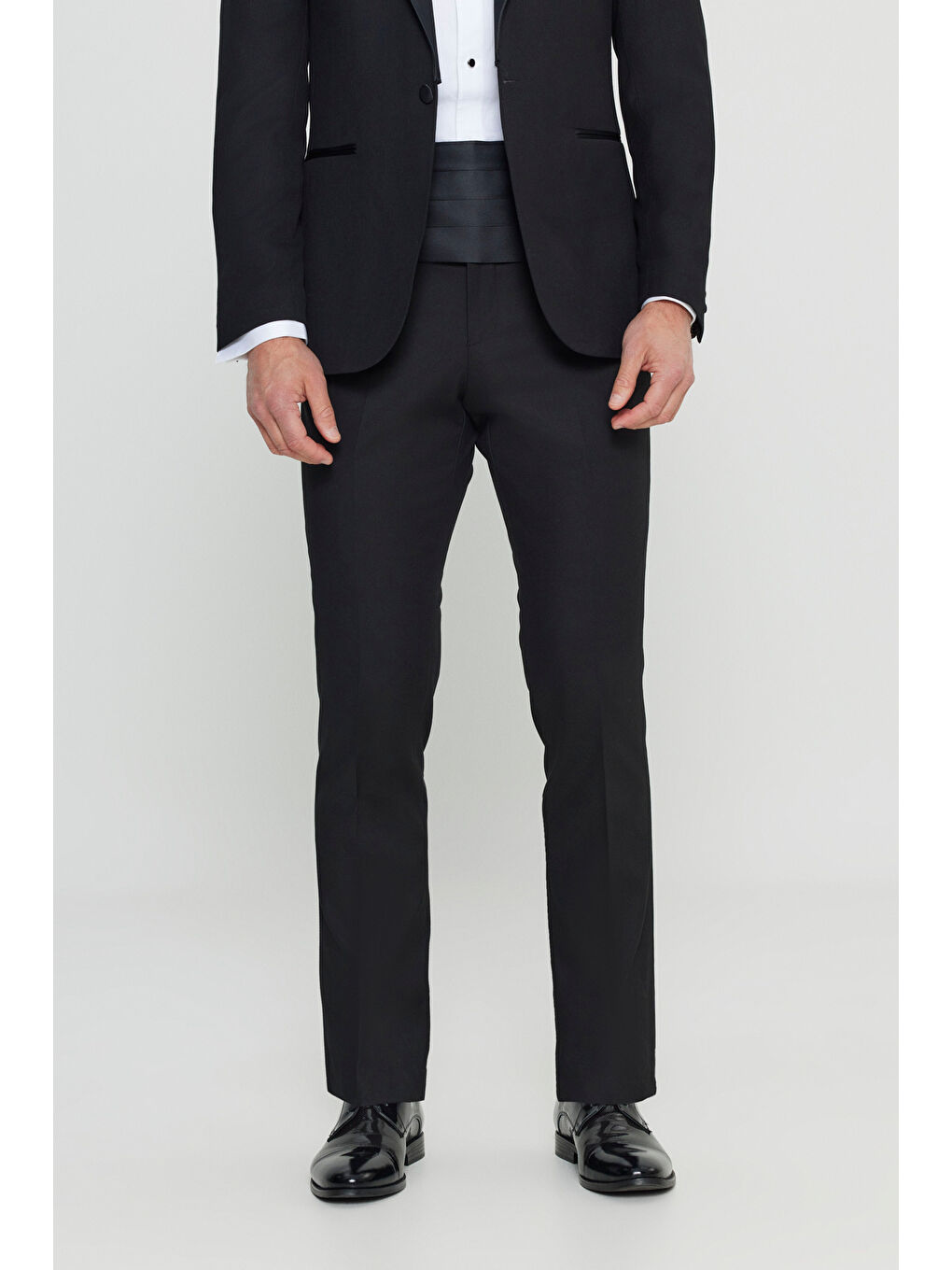 Erkek Siyah Slim Fit Kırlangıç Yaka Fleto Cepli Damatlık Smokin Takım-3