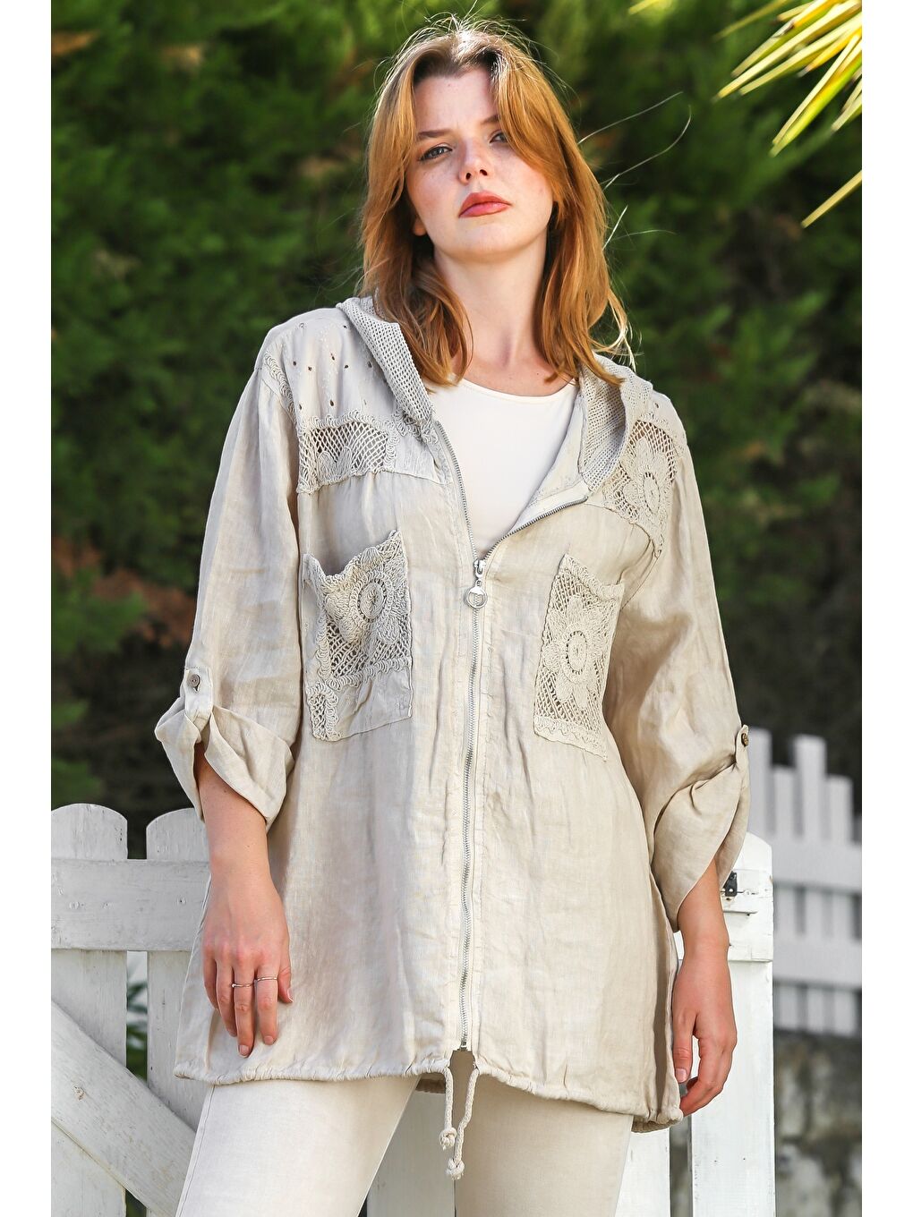 İtalyan Bej Kapüşonlu Düğmeli Uzun Kollu Fermuarlı Cepli File Detaylı Keten Dokuma Ceket 75 65-5