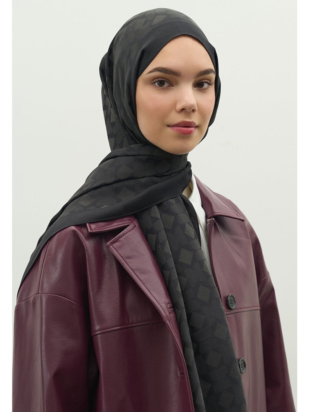 Antrasit OSLO PAMUK FLOŞ JAKARLI ŞAL ANTRASİT-1