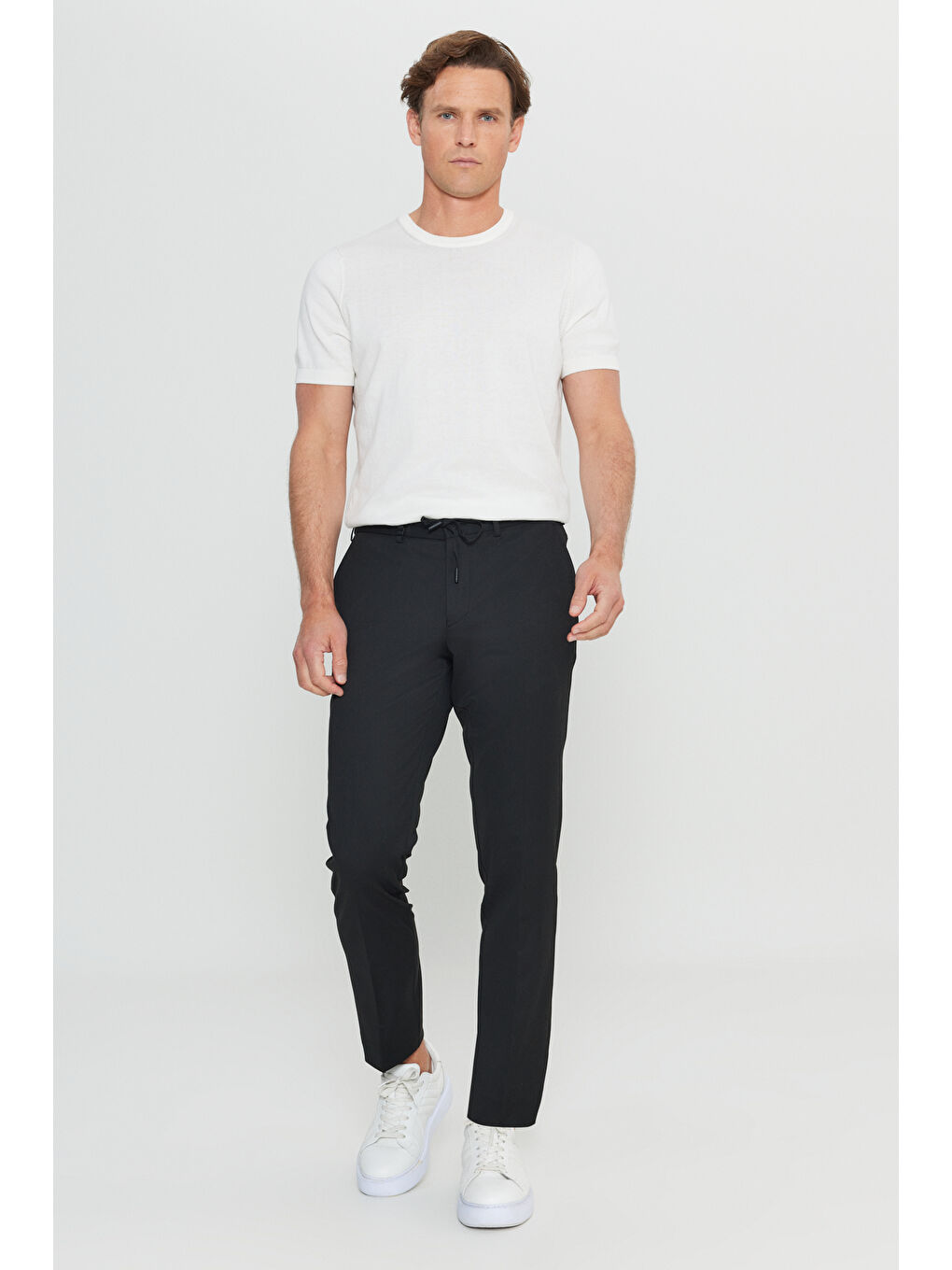 Erkek Siyah Slim Fit Dar Kesim Beli Bağlamalı Yan Cepli Casual Pantolon-1