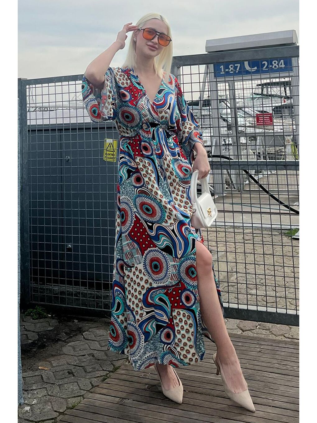 Turkuaz Desenli Yırtmaç Detaylı Uzun Elbise Mg2325-2