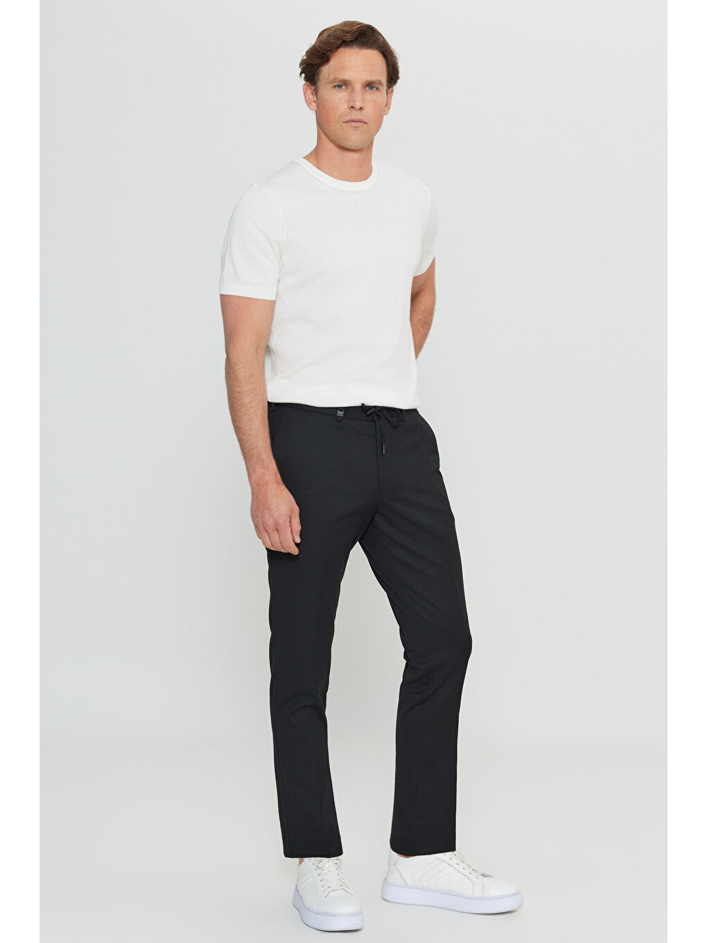 Erkek Siyah Slim Fit Dar Kesim Beli Bağlamalı Yan Cepli Casual Pantolon-2