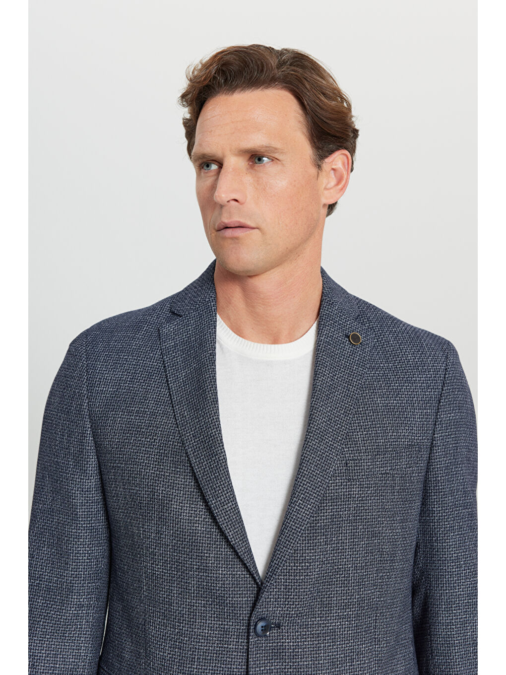 Erkek Lacivert Regular Fit Normal Kesim Mono Yaka Kapak Cepli Armürlü Blazer Ceket-3