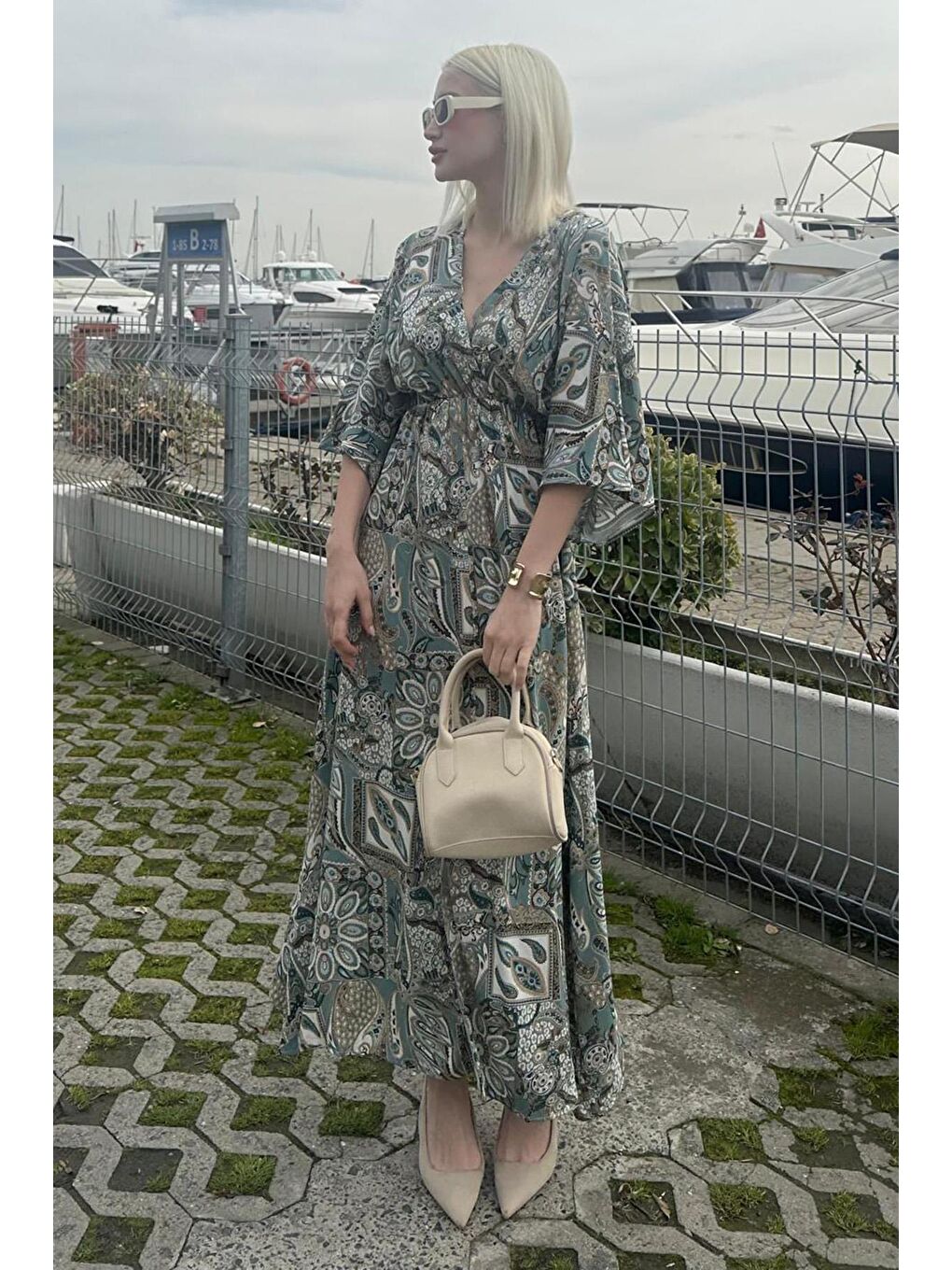 Mint Yeşili Desenli Yırtmaç Detaylı Uzun Elbise Mg2325-3