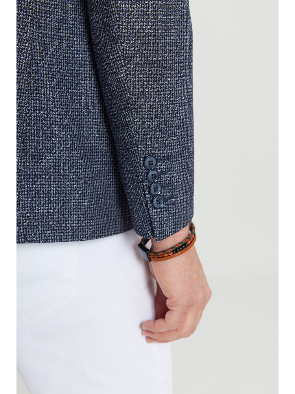 Erkek Lacivert Regular Fit Normal Kesim Mono Yaka Kapak Cepli Armürlü Blazer Ceket-4