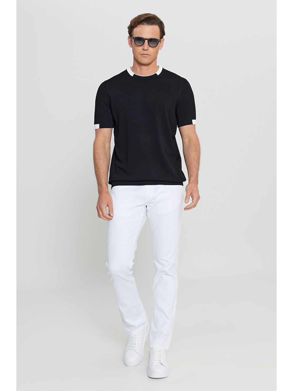 Erkek Siyah Standart Fit Normal Kesim Bisiklet Yaka Triko Tişört-1