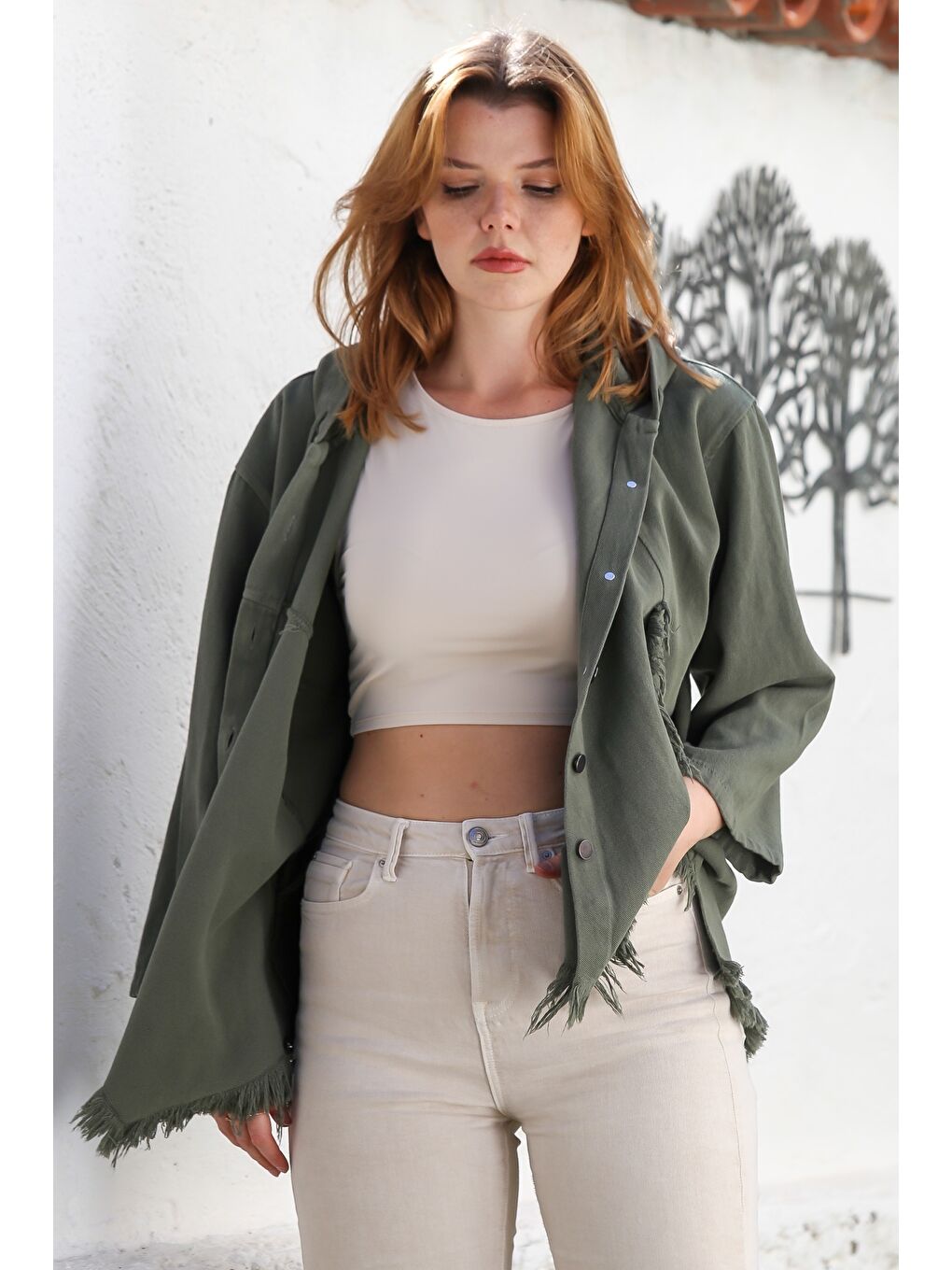 Haki Kapüşonlu Uzun Kol File Detaylı Etek Ucu Püskül Kesimli Casual Gabardin Dokuma Ceket 64 65-3