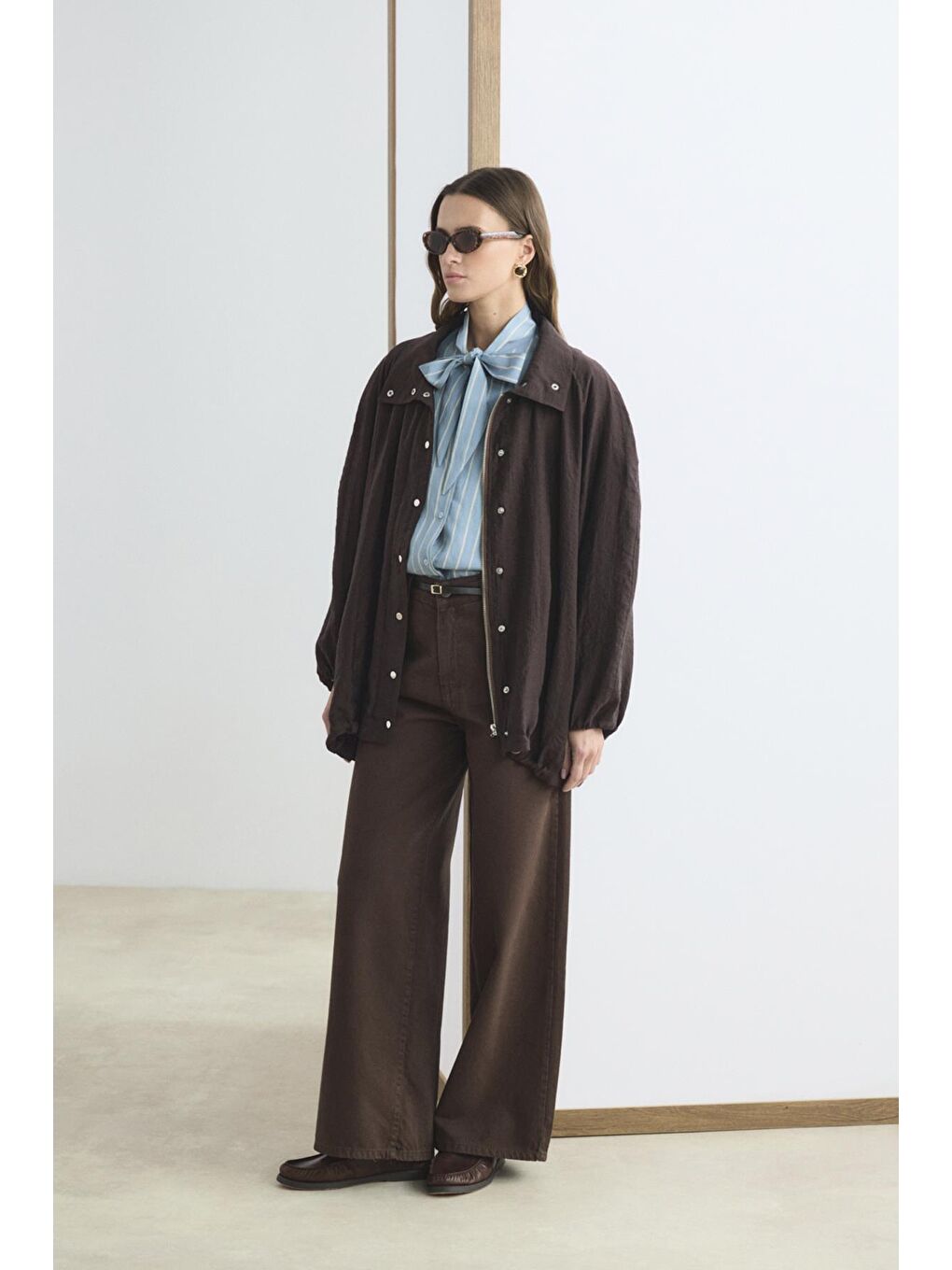 Dik Yaka Büzgülü Bomber Ceket Kahverengi-3