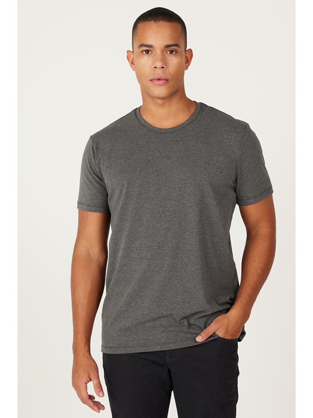 Erkek Antrasit-Melanj 360 Derece Her Yöne Esneyen Slim Fit Bisiklet Yaka Tişört