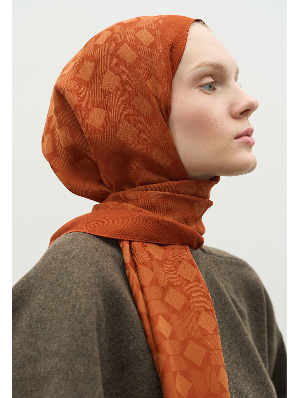 Kahverengi OSLO PAMUK FLOŞ JAKARLI ŞAL TARÇIN KABUĞU-3