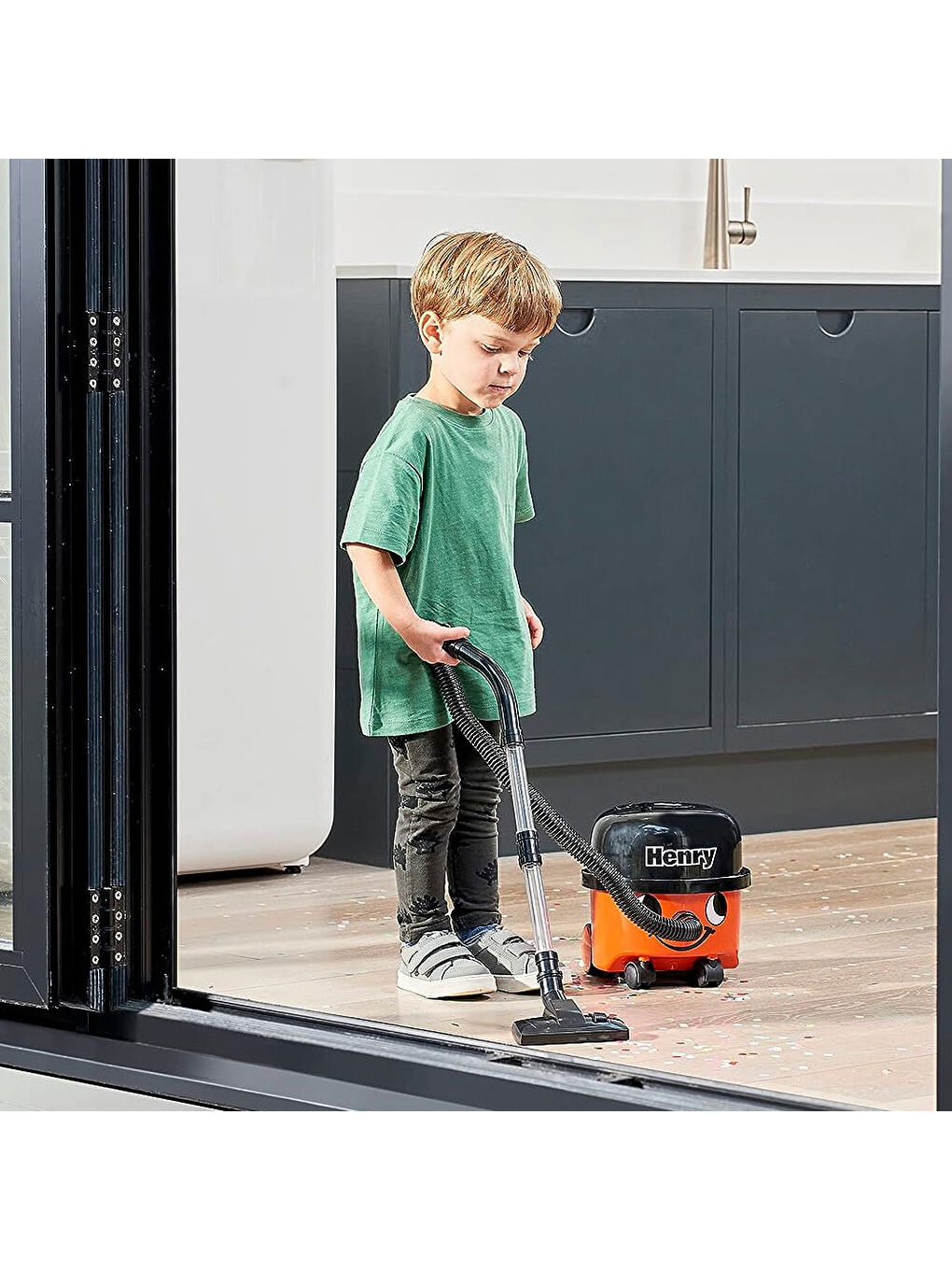 Henry Oyuncak Elektrikli Süpürge 72860-2