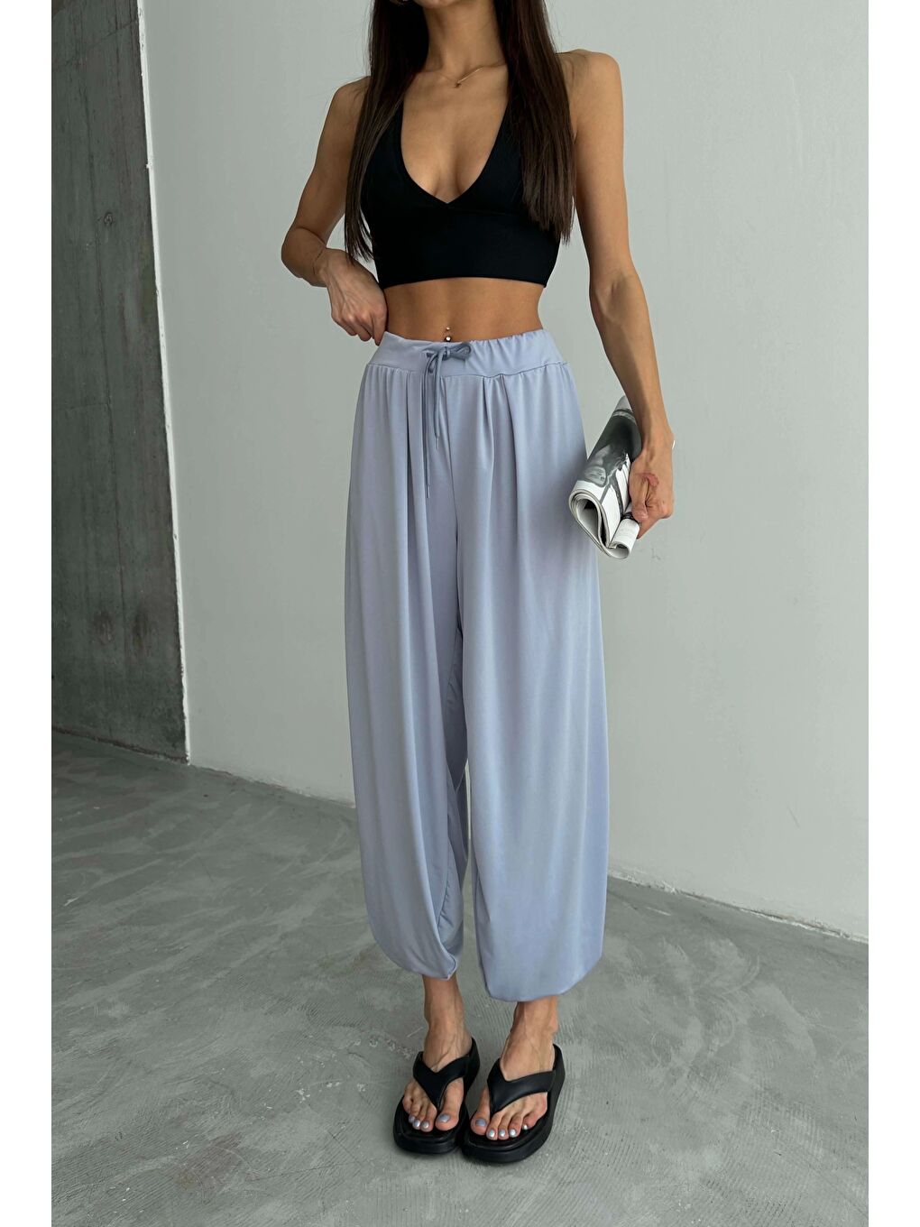 Kadın Gri Bağcıklı Geniş Paça Pantolon 1018-E001