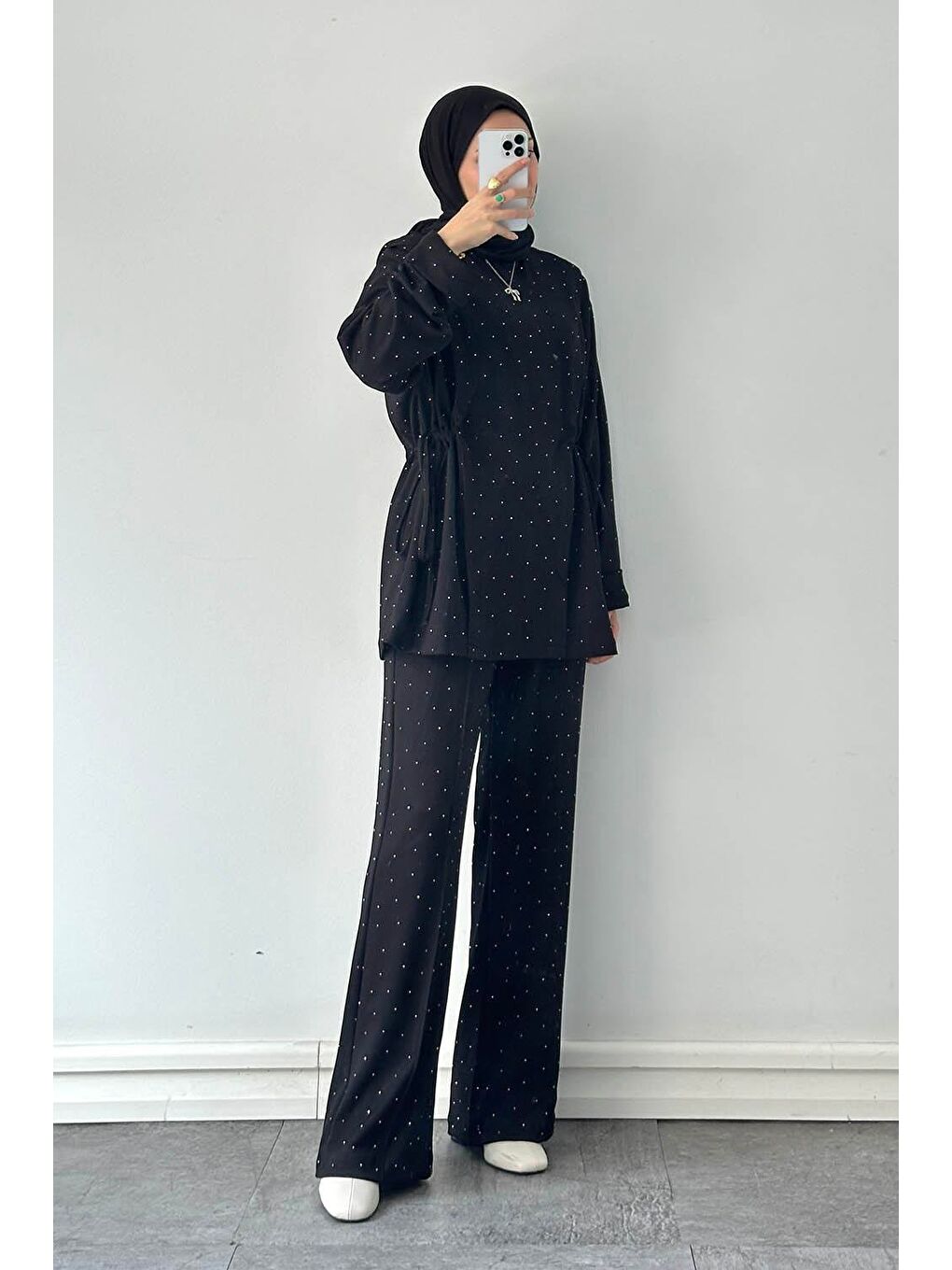 Tünel Detaylı Taşlı Takım Siyah-3