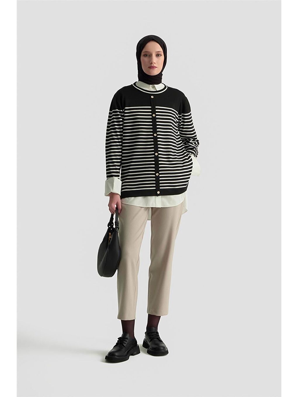 Düğmeli Çizgili Triko Kazak 25Ktd4128 Siyah-2