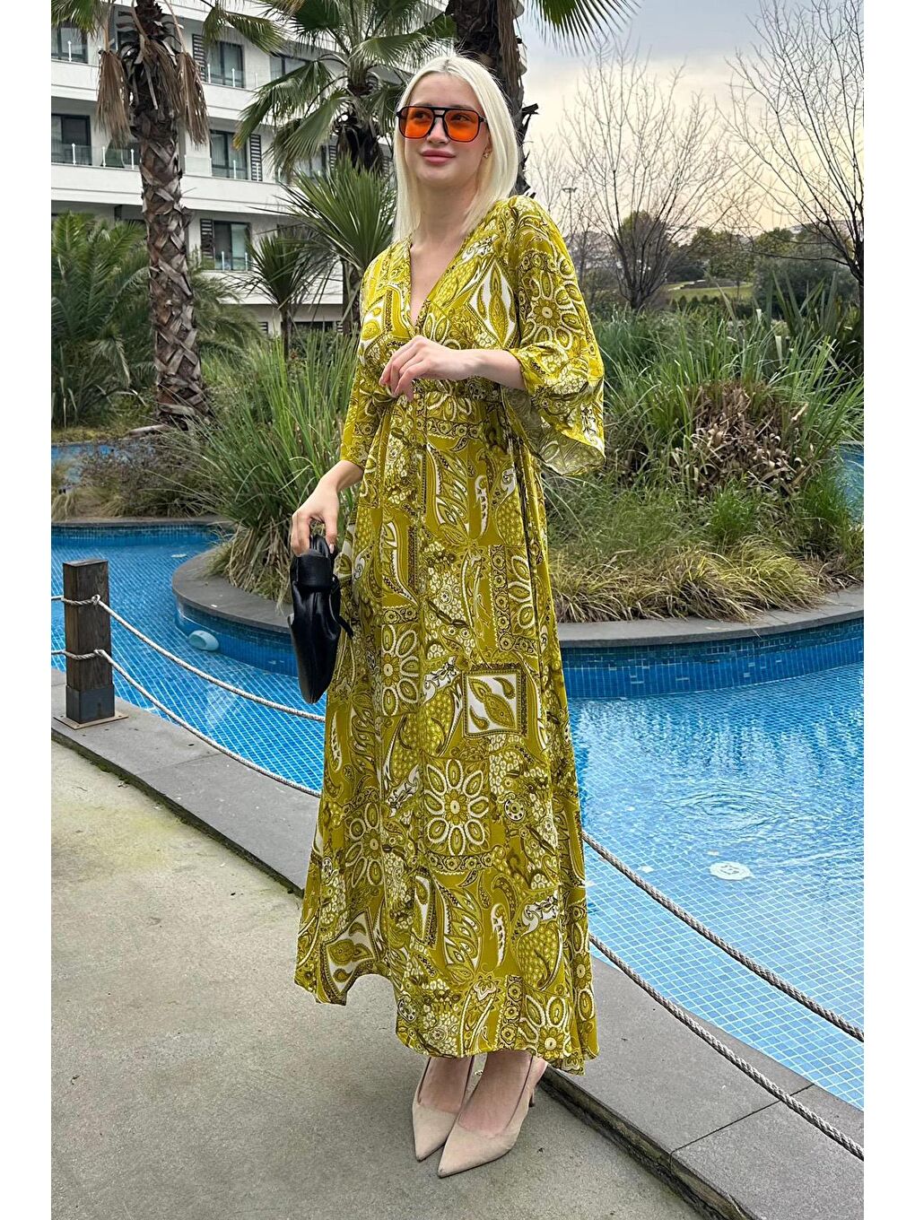 Yeşil Desenli Yırtmaç Detaylı Uzun Elbise Mg2325