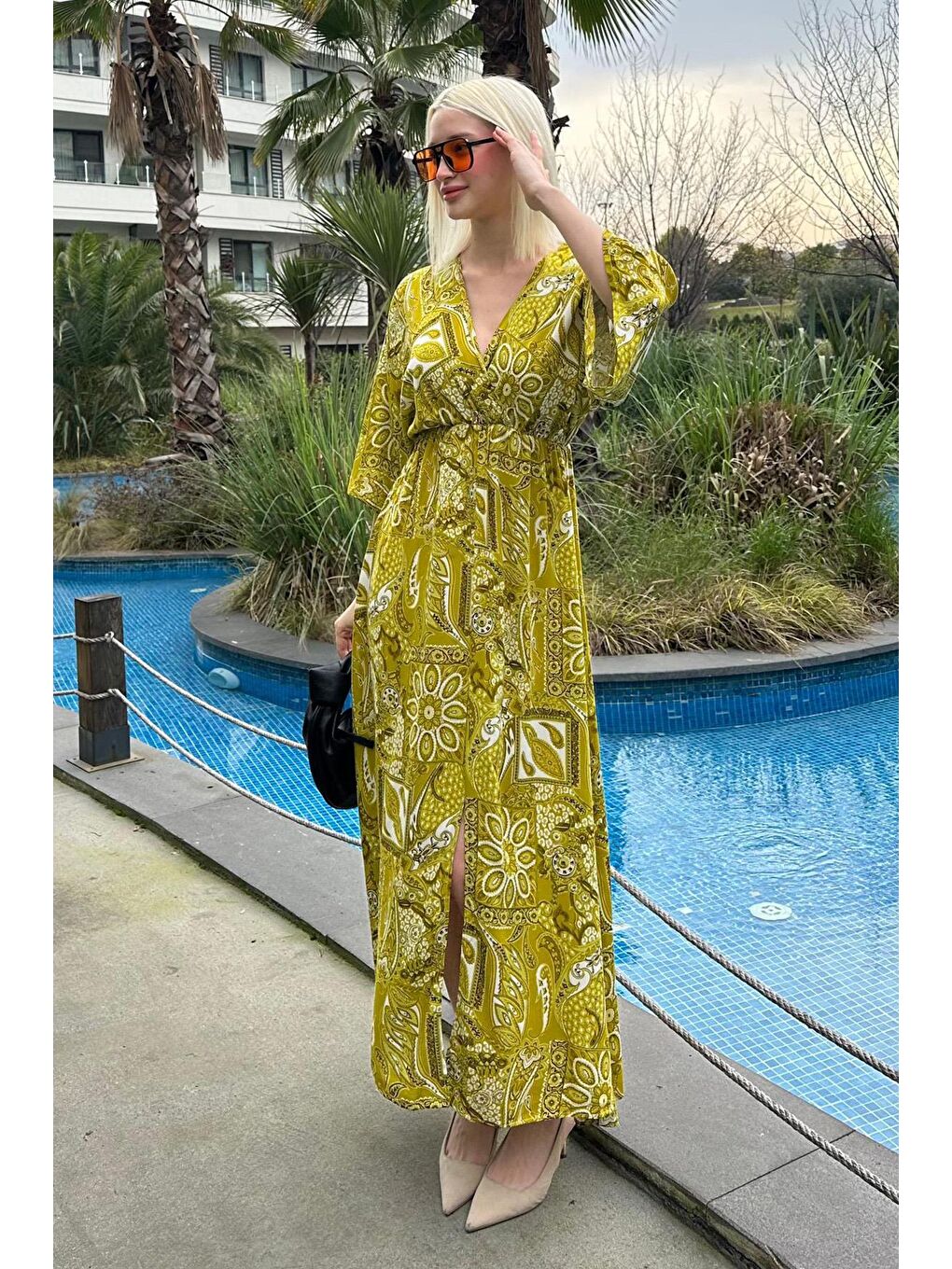 Yeşil Desenli Yırtmaç Detaylı Uzun Elbise Mg2325-1