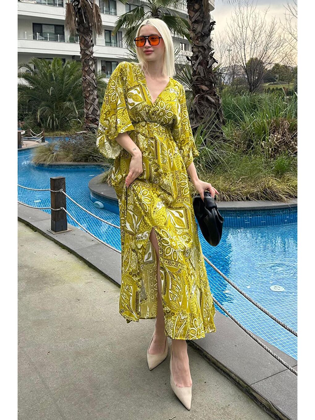 Yeşil Desenli Yırtmaç Detaylı Uzun Elbise Mg2325-2