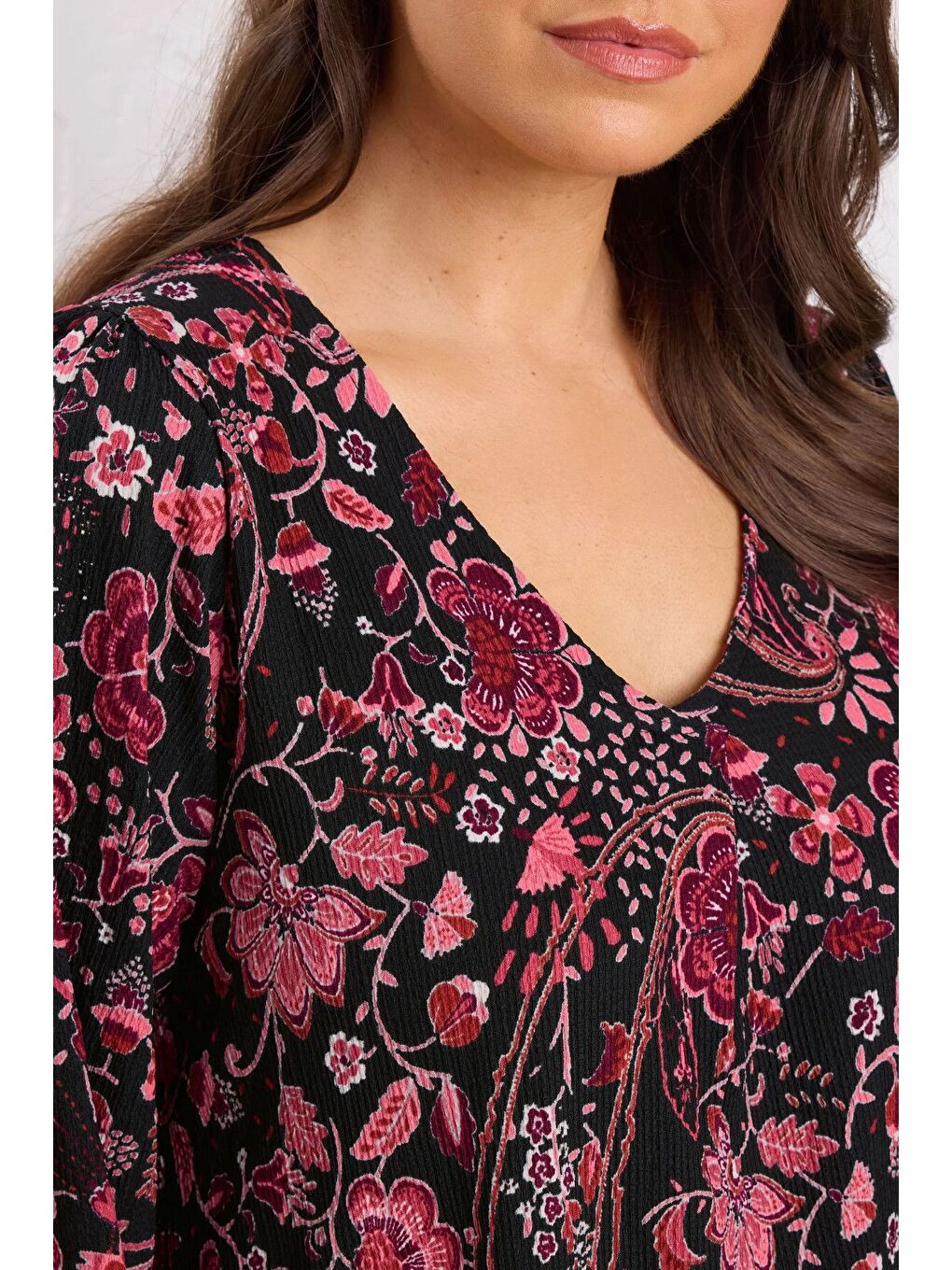 Pembe Büyük Beden V Yaka Uzun Kollu İnce Kumaşlı Bluz 615739-4