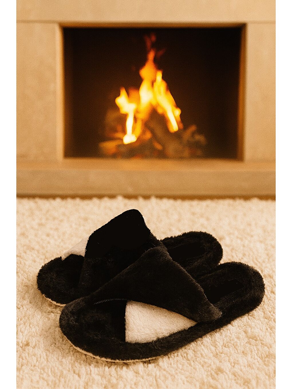 Siyah BELLA Çapraz Kadın Ev Terliği Kışlık Terlik Sessiz Taban