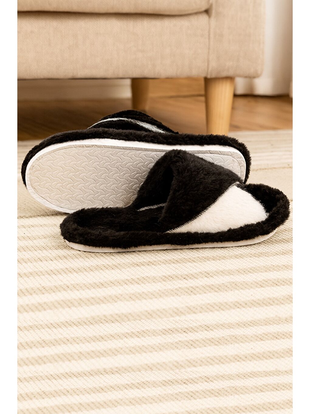 Siyah BELLA Çapraz Kadın Ev Terliği Kışlık Terlik Sessiz Taban-1