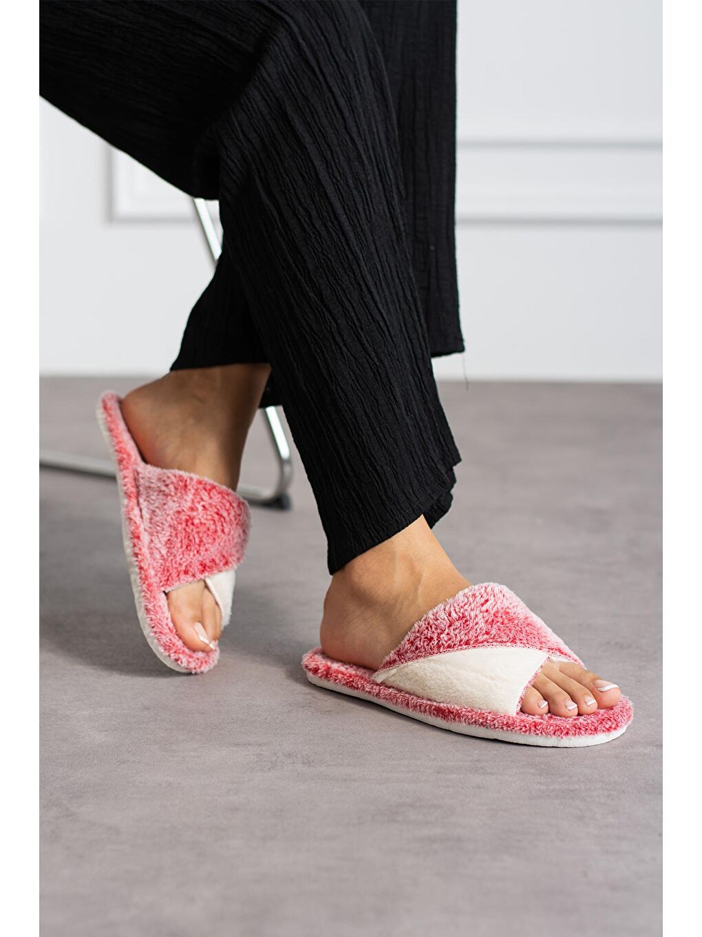 Pembe BELLA Çapraz Kadın Ev Terliği Kışlık Terlik Sessiz Taban-2