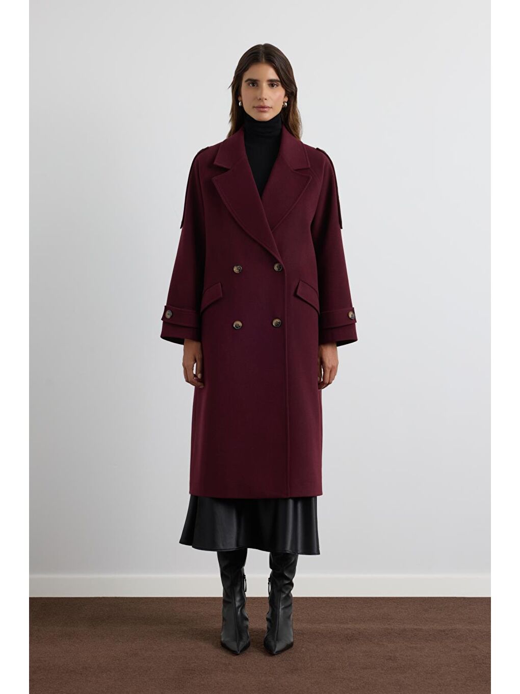 Kruvaze Yaka Apolet Detaylı Kaşe Kaban Bordo-2