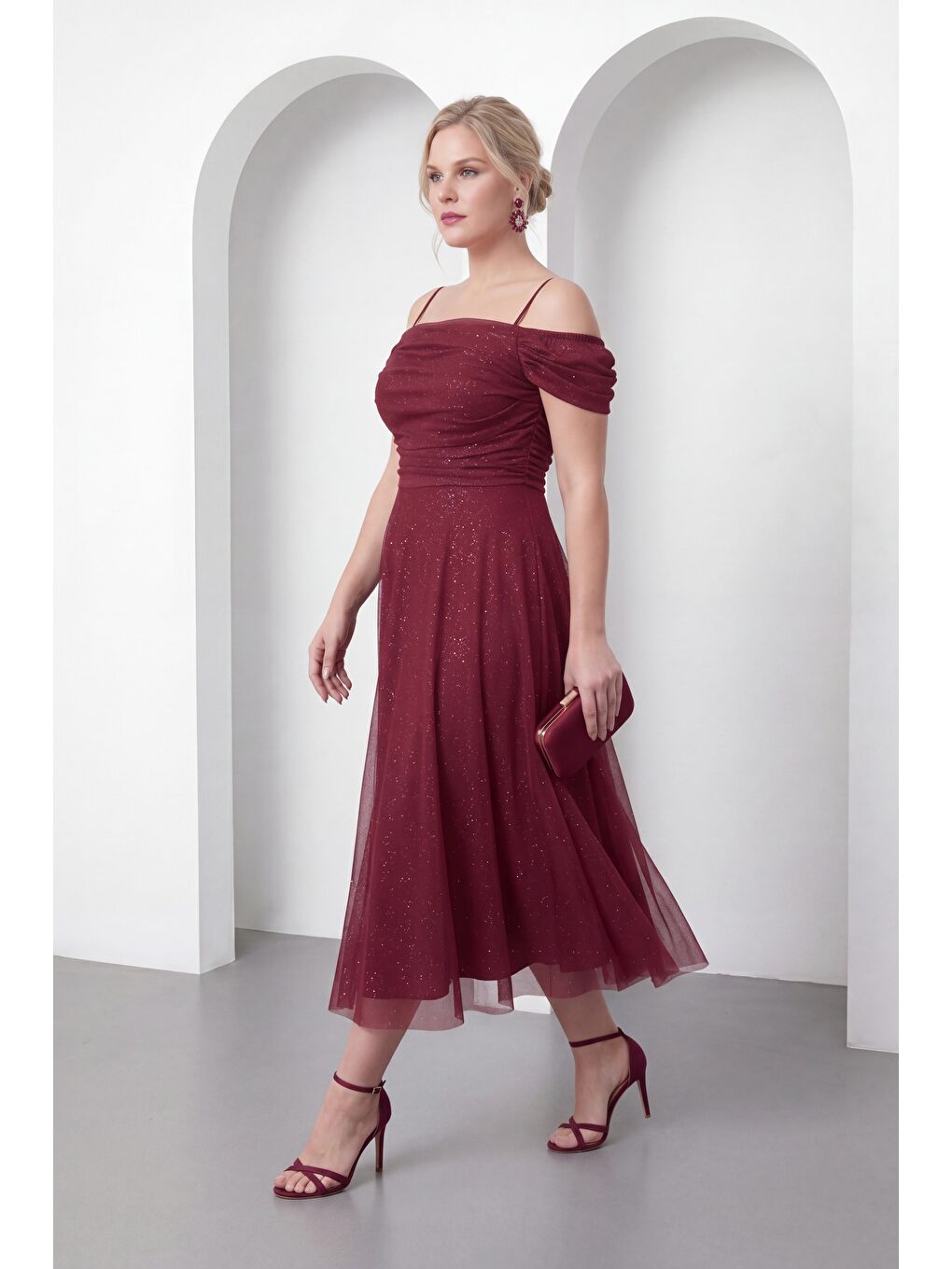 Kadın Bordo İnce Askılı Simli Midi Söz Nişan Nikah Abiye Elbise