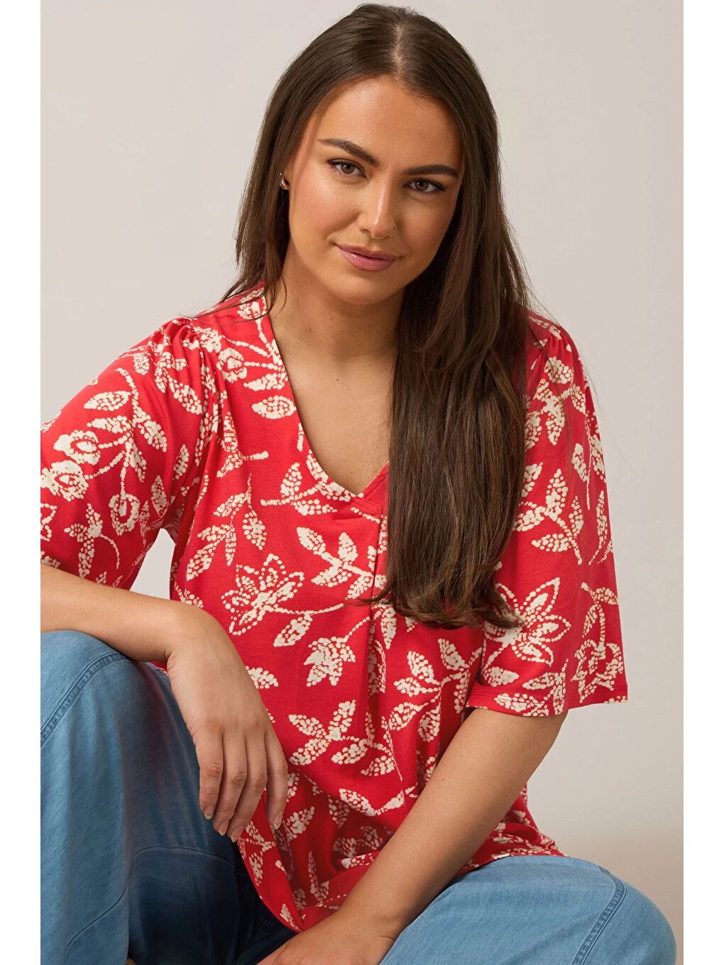 Kırmızı Büyük Beden V Yaka Kısa Kollu Önü Pileli Desenli Elastanlı Bluz 616172-1