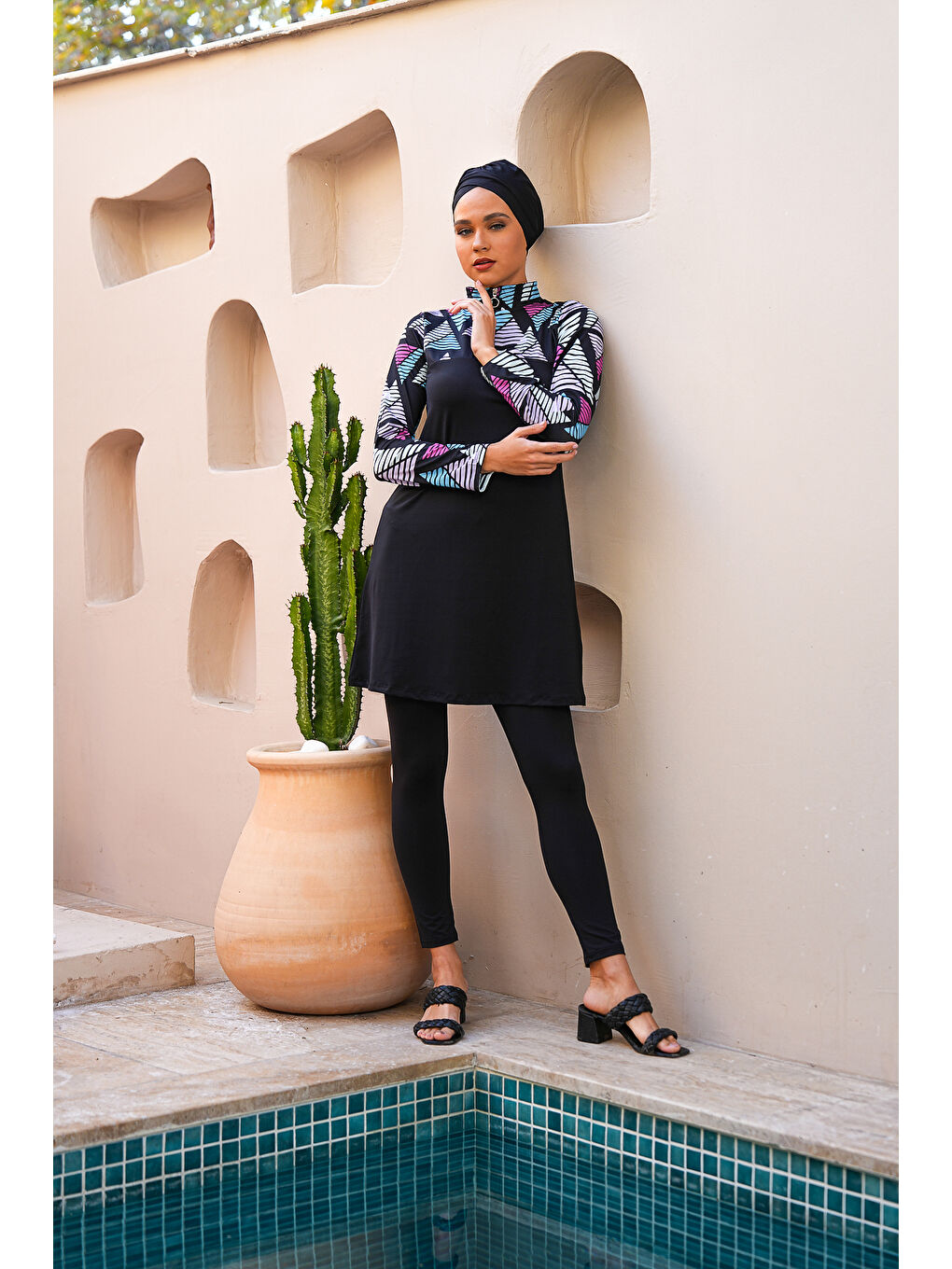 Siyah Fermuar Detaylı Uzun Kollu Kapalı Tesettür Mayo 3755-1