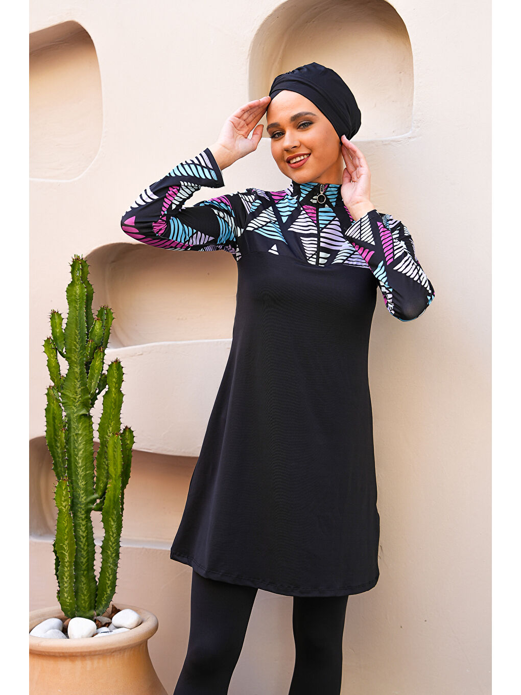 Siyah Fermuar Detaylı Uzun Kollu Kapalı Tesettür Mayo 3755-3