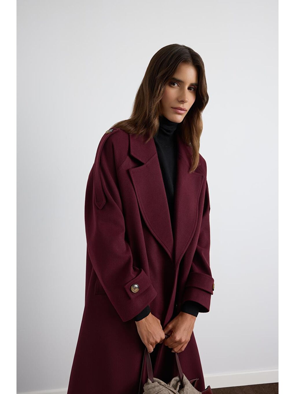 Kruvaze Yaka Apolet Detaylı Kaşe Kaban Bordo-5