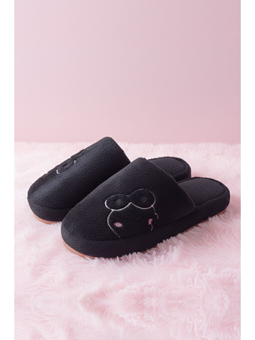 Siyah FROG Kurbağalı Kapalı Kadın Ev Terliği Günlük Rahat Kışlık Terlik