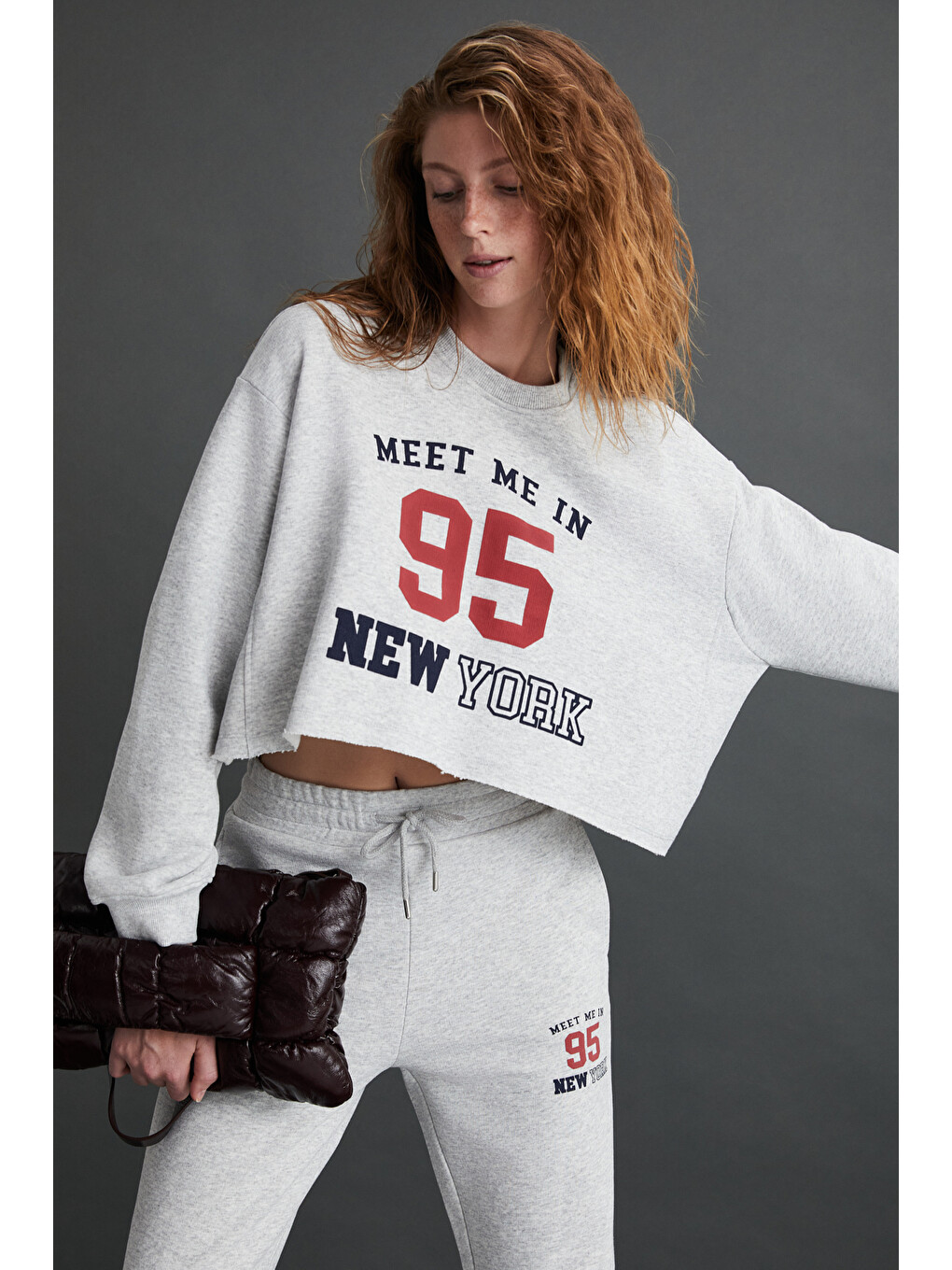 Gloryy Kadın Comfort Fit Baskı Detaylı Lastikli Paça Organik Pamuklu Gri Melanj Eşofman Takımı-2