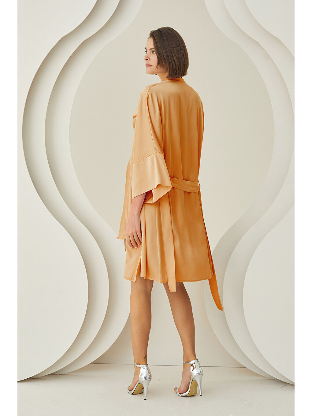 Kahverengi Kiremit Silky Kısa Kuşaklı Tek Sabahlık-1