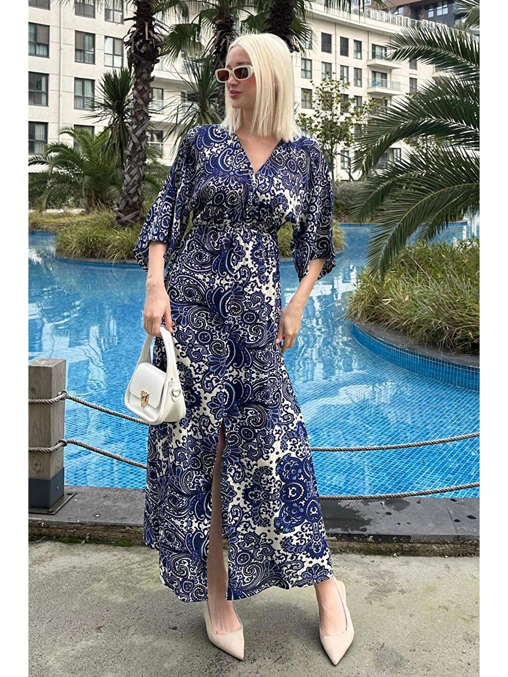 Lacivert Desenli Yırtmaç Detaylı Uzun Elbise Mg2325-1