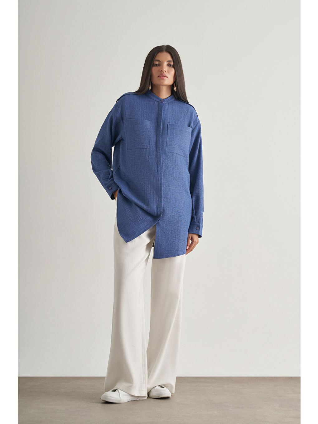 Keten Dokulu Apoletli İndigo Mavi Tunik