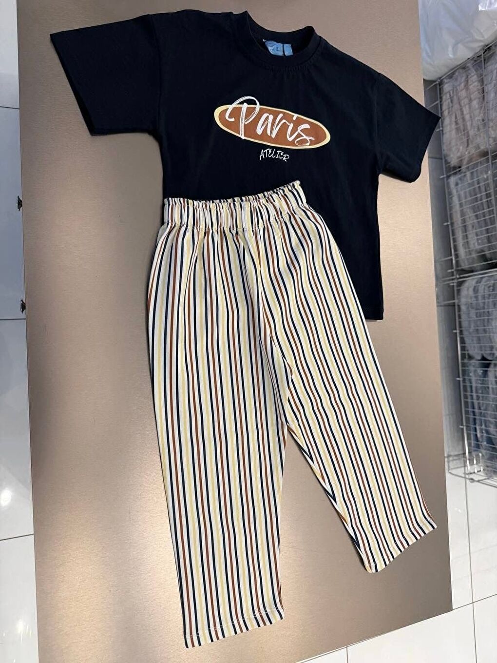 Karışık Erkek Çocuk Pamuklu Lacivert Paris Baskılı Tişört Çizgili Eşofman Takım-2
