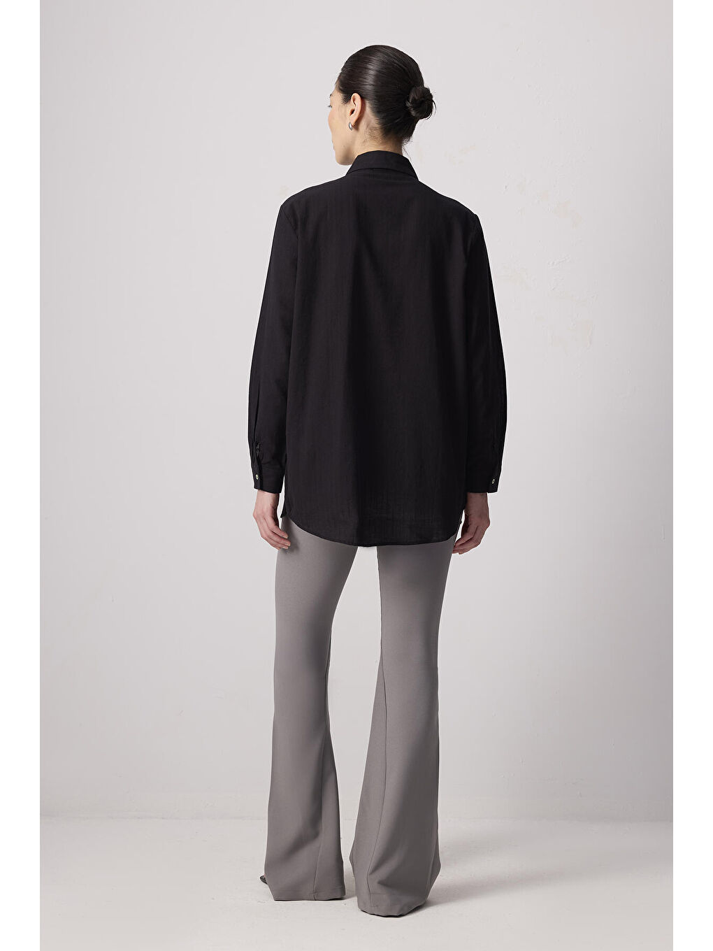 Siyah %100 Pamuklu Boncuk İşlemeli Gömlek-3