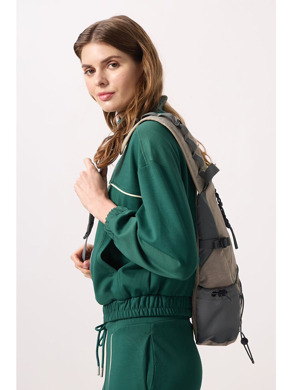 Yeşil Yumuşak Dokulu Dik Yaka Oversize Lastikli Kadın Eşofman Takım - 95349-3