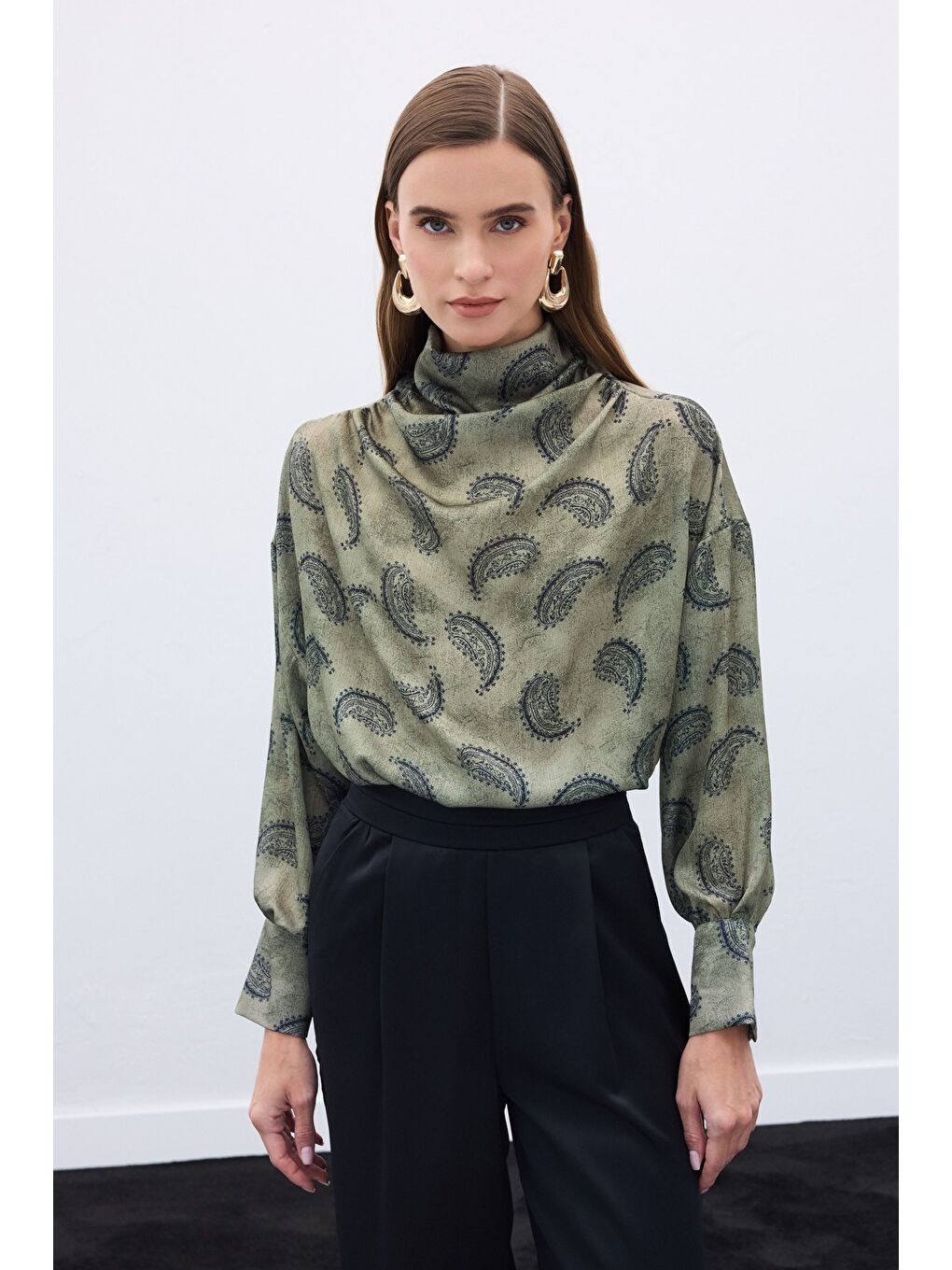 Degaje Yaka Desenli Bluz - Haki-3