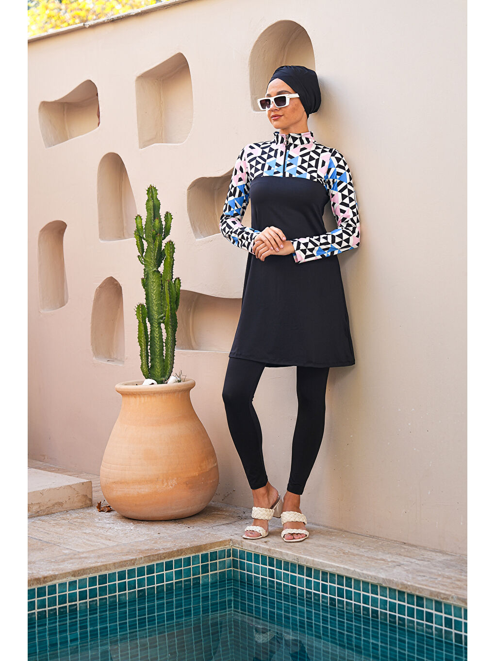 Siyah Fermuar Detaylı Uzun Kollu Kapalı Tesettür Mayo 3756-1