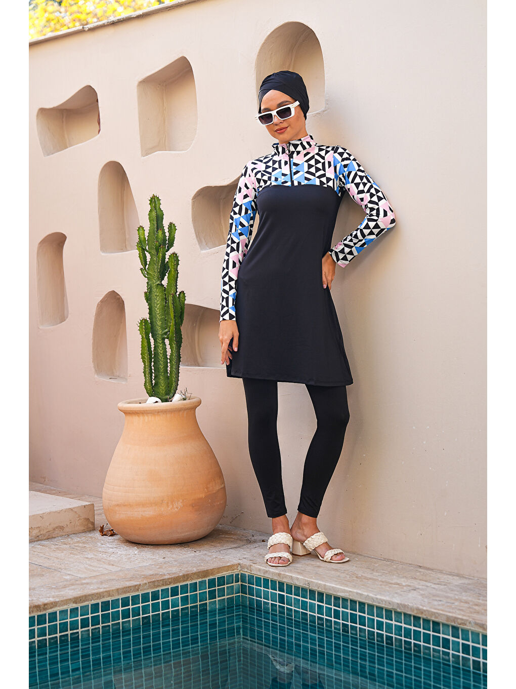 Siyah Fermuar Detaylı Uzun Kollu Kapalı Tesettür Mayo 3756-2