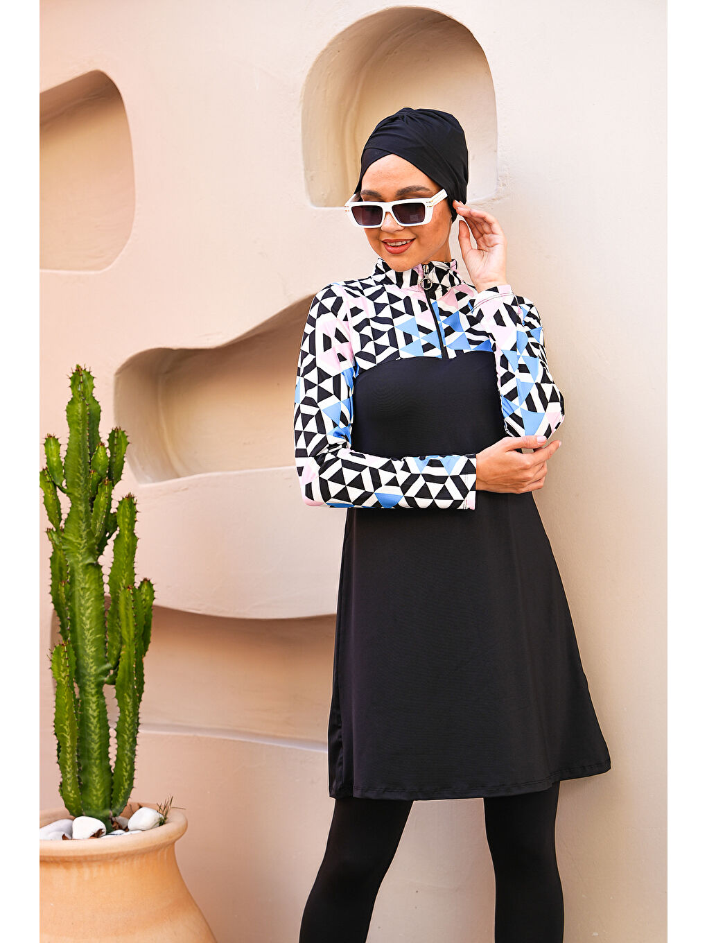 Siyah Fermuar Detaylı Uzun Kollu Kapalı Tesettür Mayo 3756-3